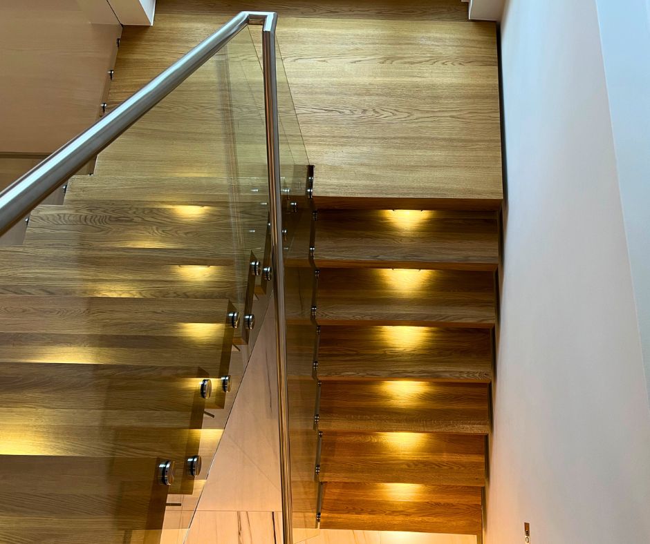 U-Shaped Central Spine Staircase | Celn