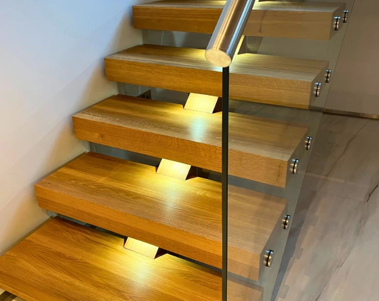 Cantilever Staircase Design | Celn