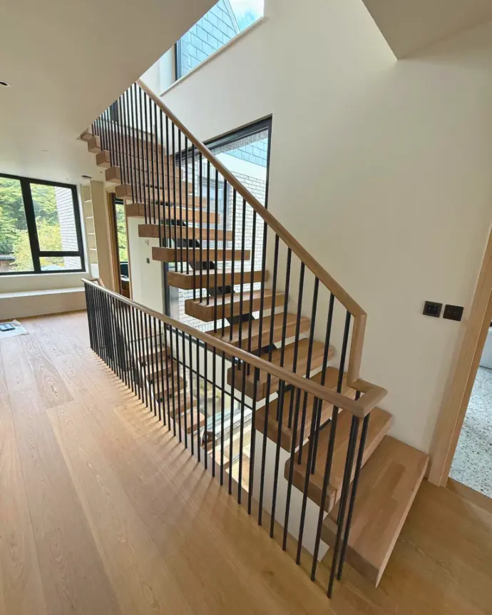 Floating Staircase  (Straight Shape, No Platform, No LED Grooving)