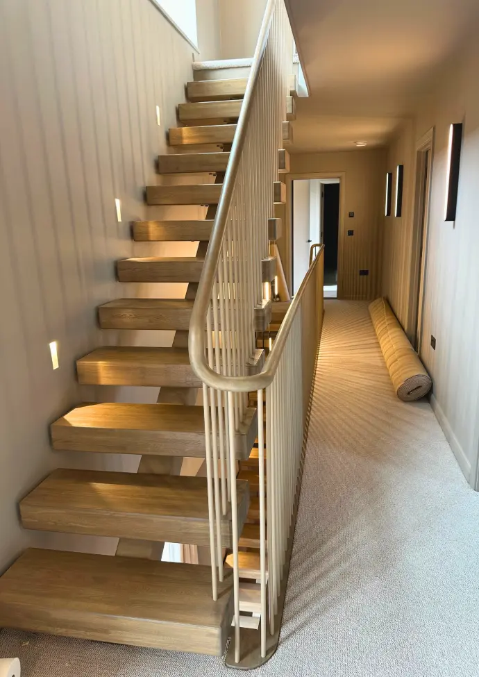 Central Spine  Staircase (Straight Shape, No Platform, No LED Grooving)